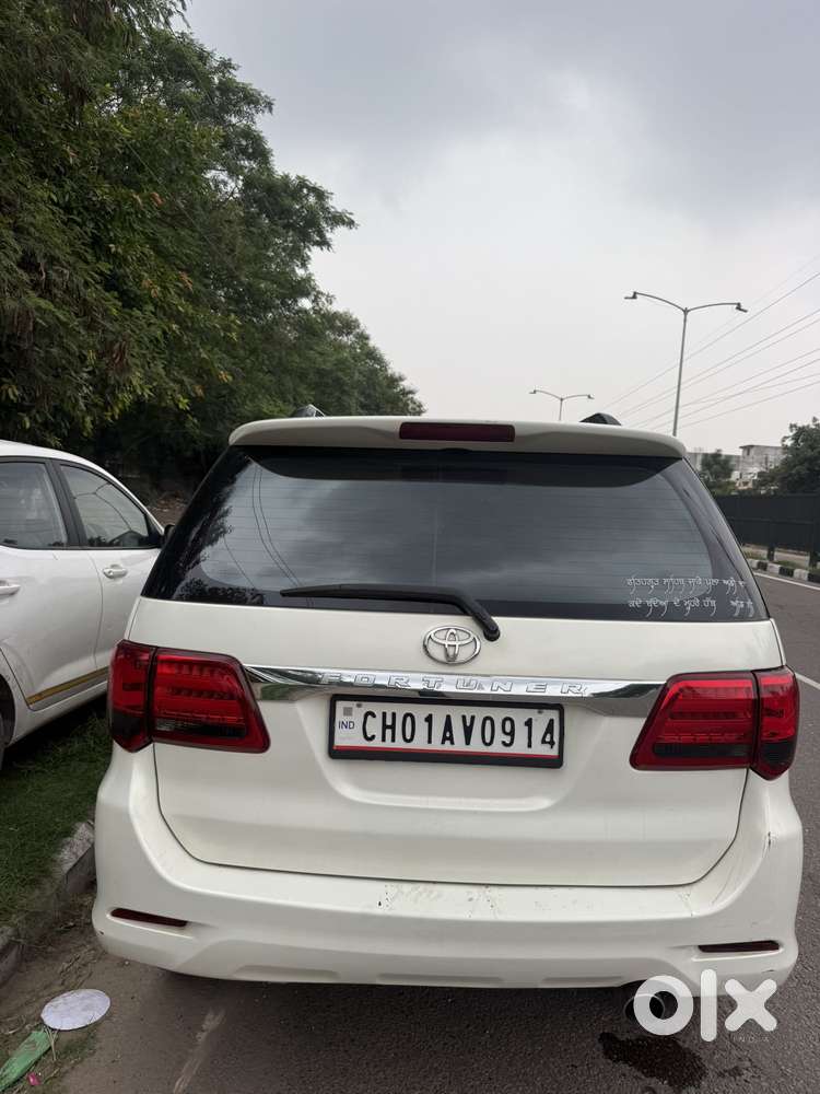 Toyota Fortuner 4x2 At 2.8 Diesel, 2013, Diesel