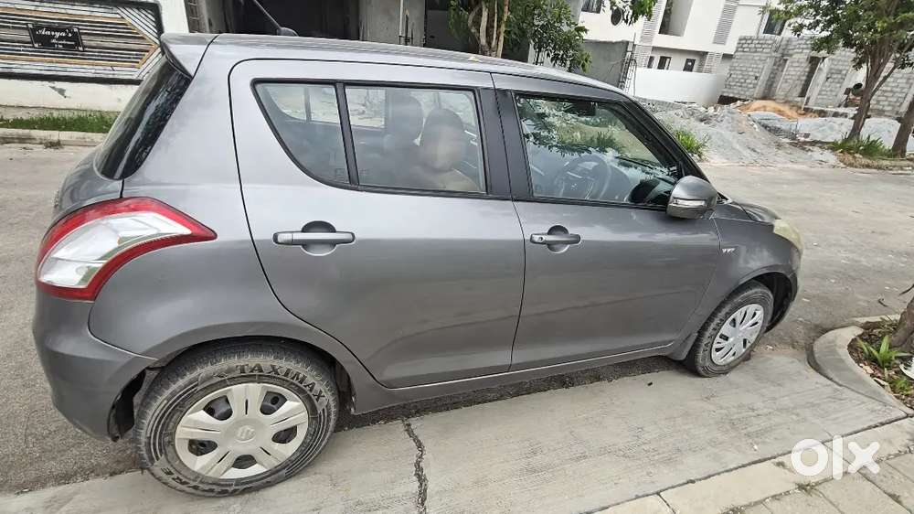 Maruti Suzuki Swift 2015 Petrol 72000 Km Driven