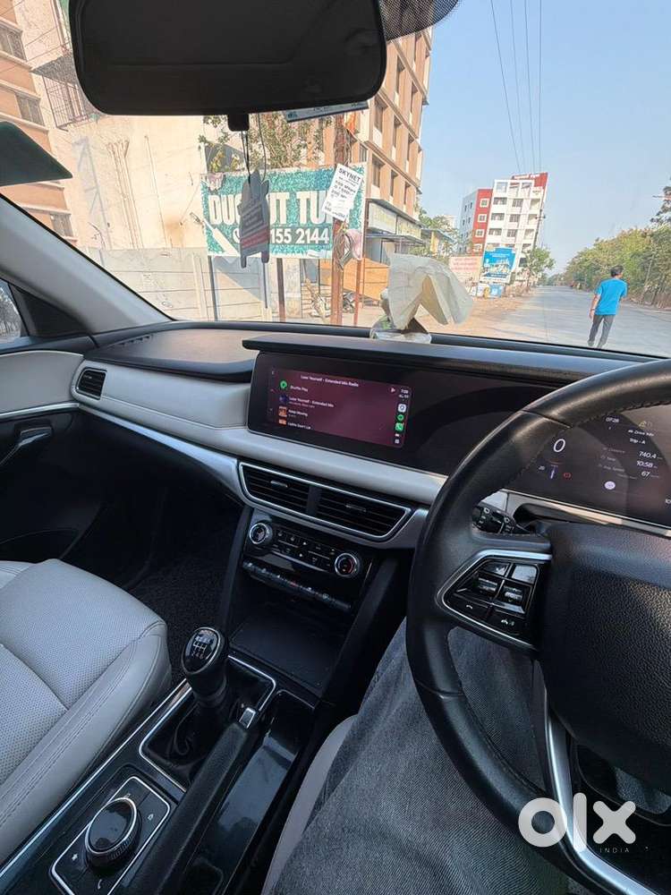 Mahindra Xuv700 2022 Petrol Good Condition In Warrenty