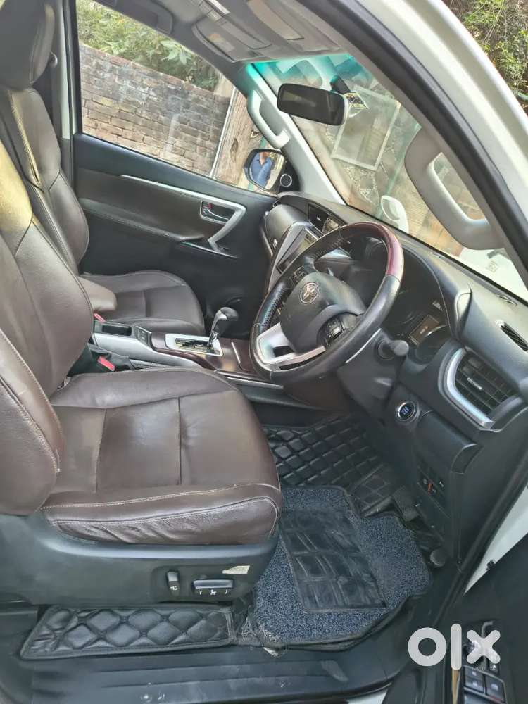 Toyota Fortuner 2017 Diesel 149000 Km Driven