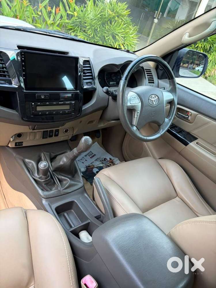 Toyota Fortuner [ ] 3.0 4x4 Mt, 2012, Diesel
