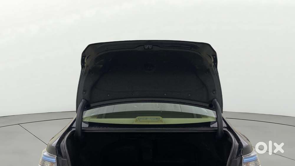 Toyota Camry Hybrid, 2016, Petrol