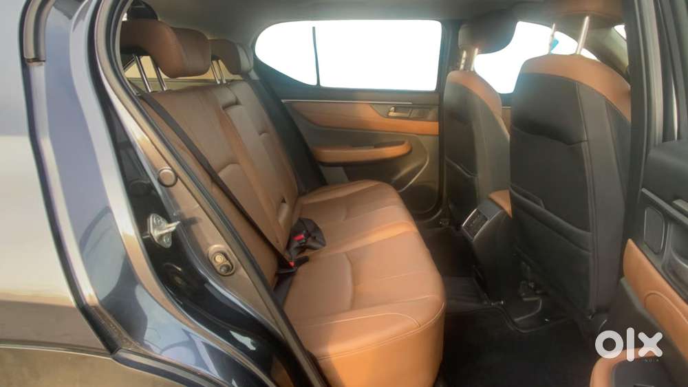 Honda Elevate Zx Cvt, 2023, Petrol