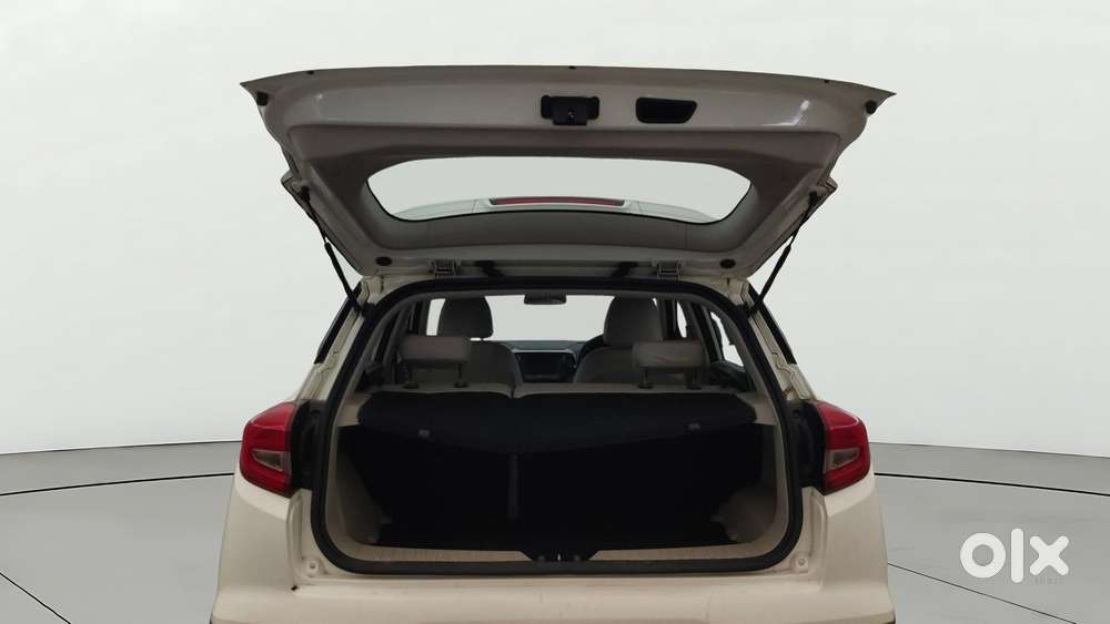 Mahindra Xuv300 W8, 2022, Petrol