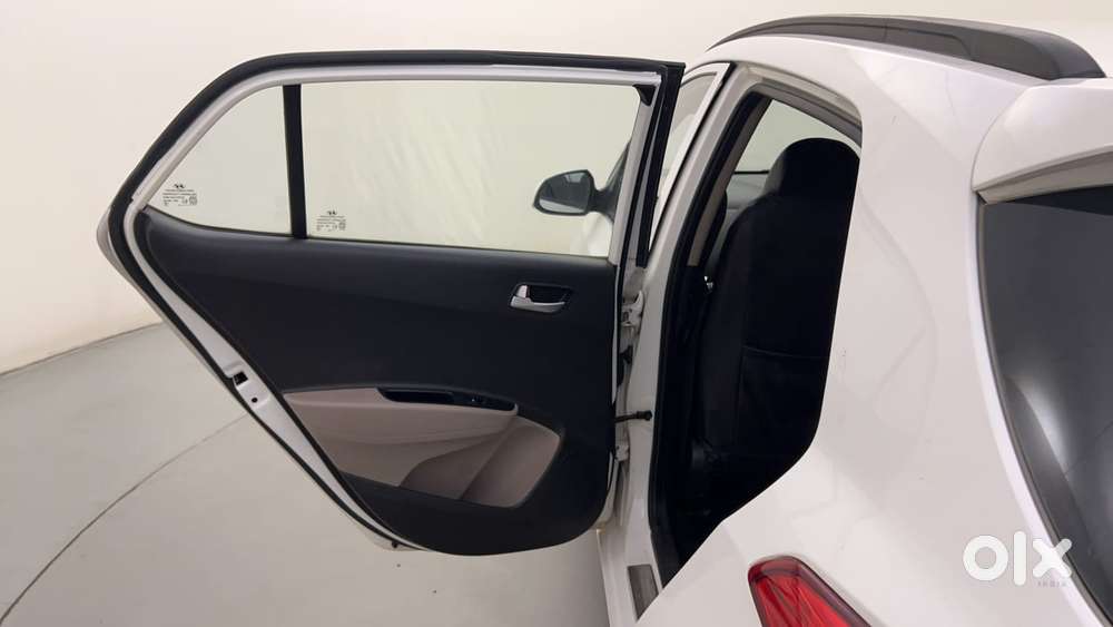 Hyundai Grand I10 1.2 Kappa Asta At Vtvt, 2017, Petrol