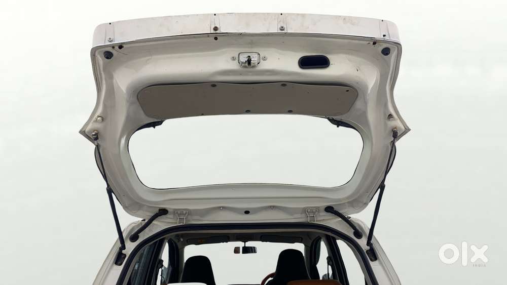 Maruti Suzuki Celerio Zxi Optional Mt, 2018, Petrol