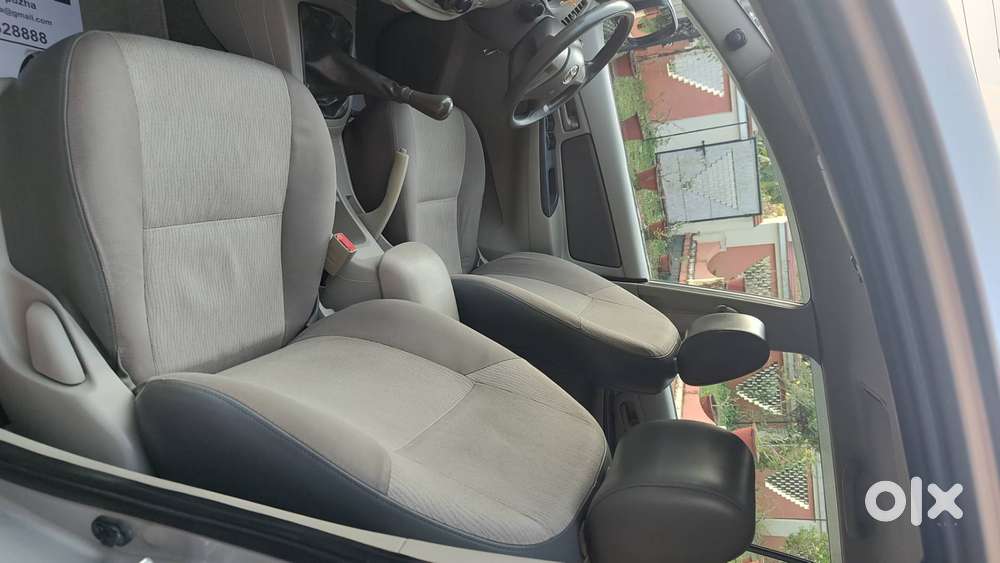 Toyota Innova 2012 Diesel Well Maintained