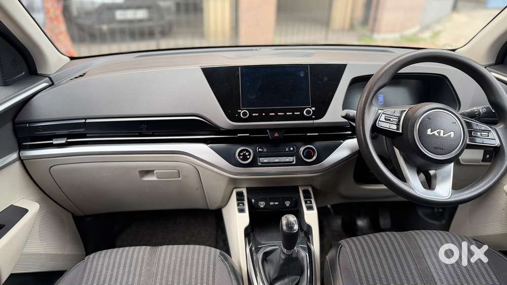 Kia Carens 1.5 Prestige Plus Diesel 7 Str Imt, 2023, Diesel