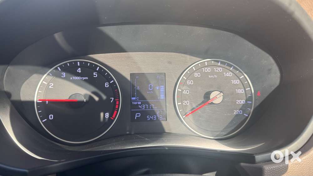 2019 Hyundai Elite Petrol Cvt White 1st Owner