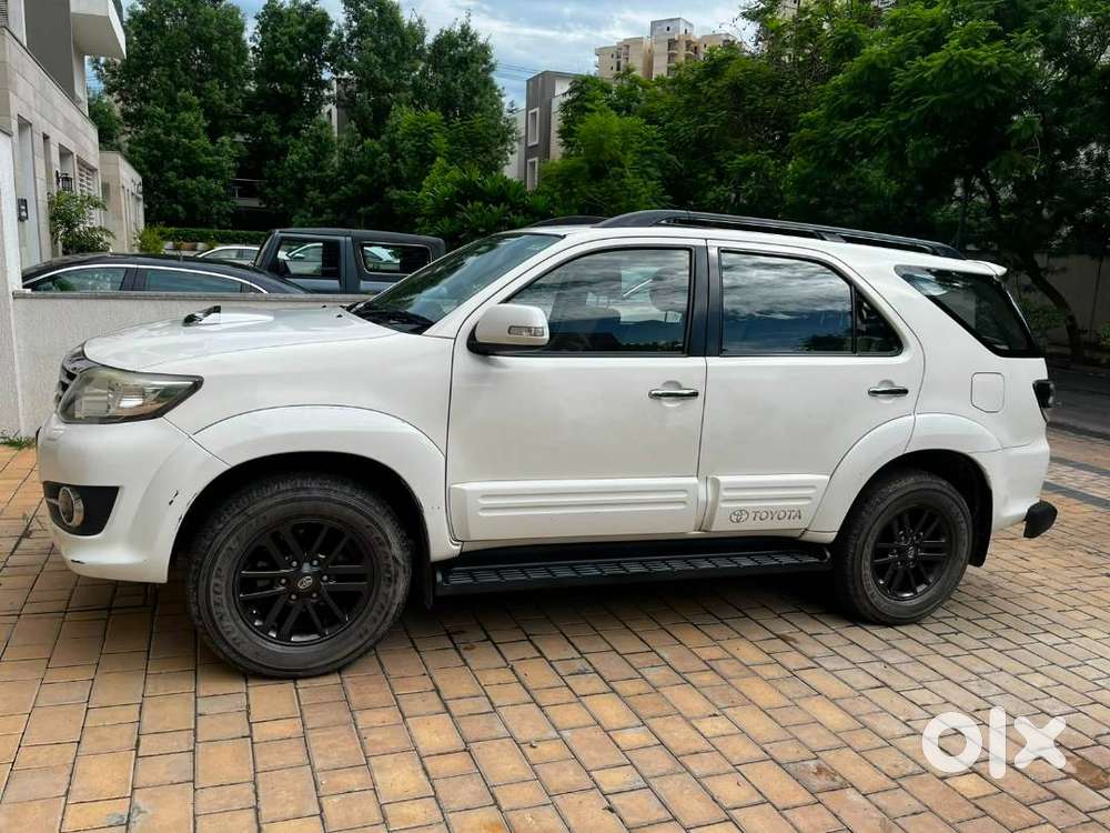 Toyota Fortuner 3.0 At 2016  1.10l Km  Excellent Condition