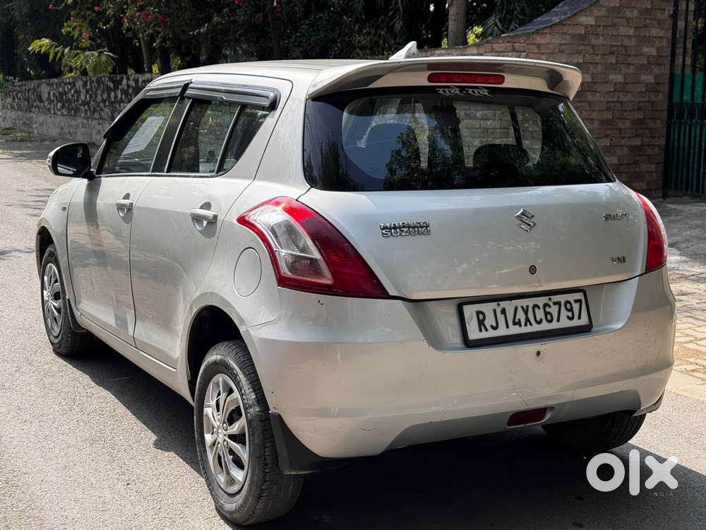 Maruti Suzuki Swift Vxi Optional, 2017, Petrol