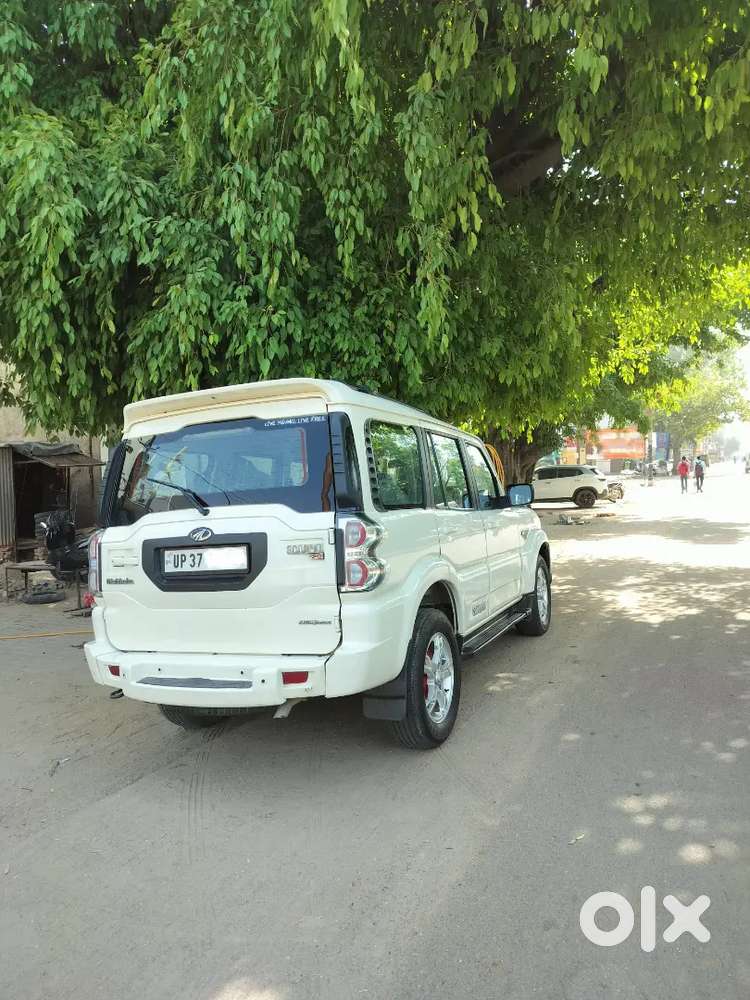 Mahindra Scorpio 2018 Diesel Well Maintained