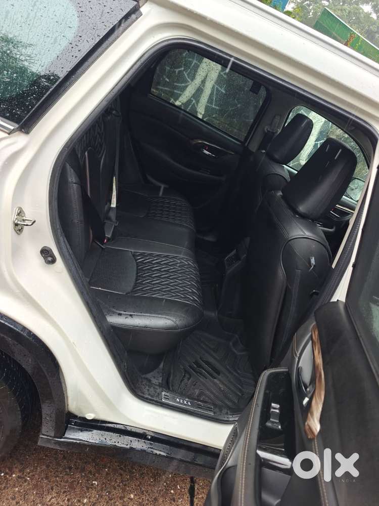Maruti Suzuki Grand Vitara 1.5 Zeta Plus Intelligent Hybrid Ecvt, 20..