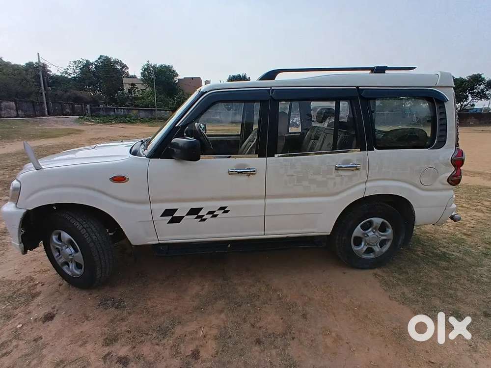 Mahindra Scorpio 2015
