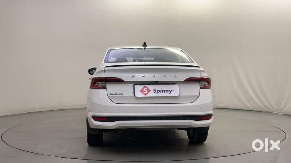 Skoda Slavia Ambition 1.0l Tsi Mt, 2022, Petrol