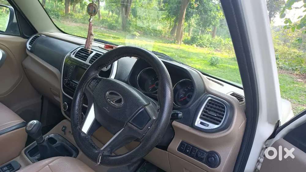 Mahindra Tuv 300 2015 Diesel Well Maintained