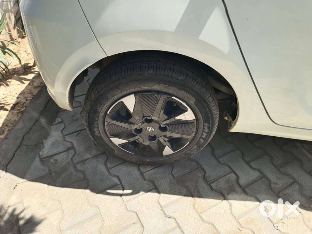 Tata Tiago 1.2 Revotron Xz Plus Cng, 2025, Cng & Hybrids