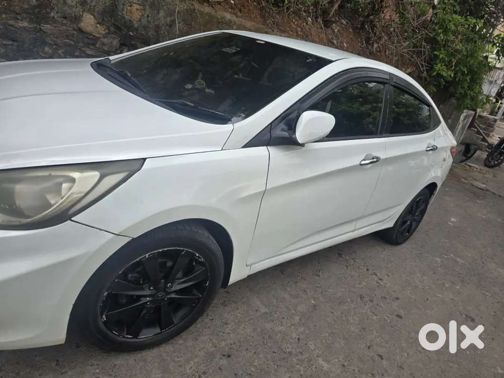 Hyundai Verna 2013 Diesel Manual Car