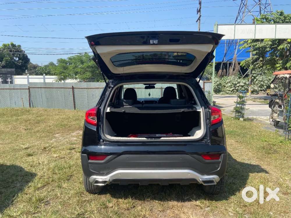 Mahindra Xuv300 W8 Option Diesel, 2023, Diesel