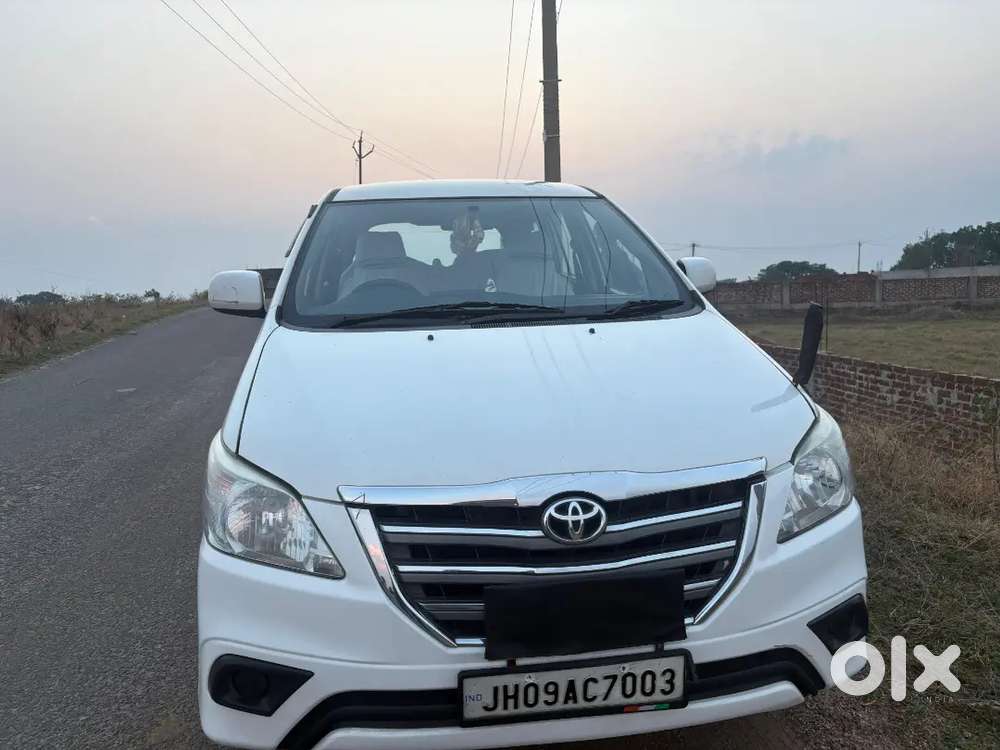Toyota Innova 2016 (december)good Condition