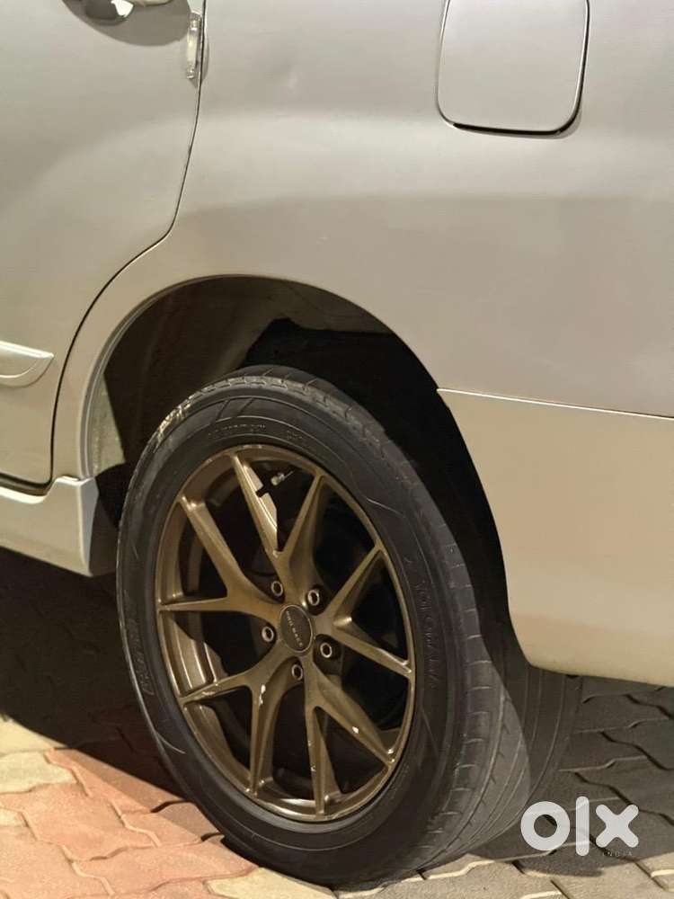 Toyota Innova 2013 Diesel Well Maintained