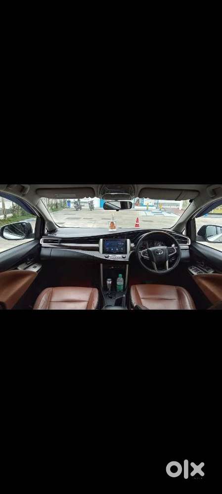 Toyota Innova Crysta 2.8z Automatic, 2016, Diesel