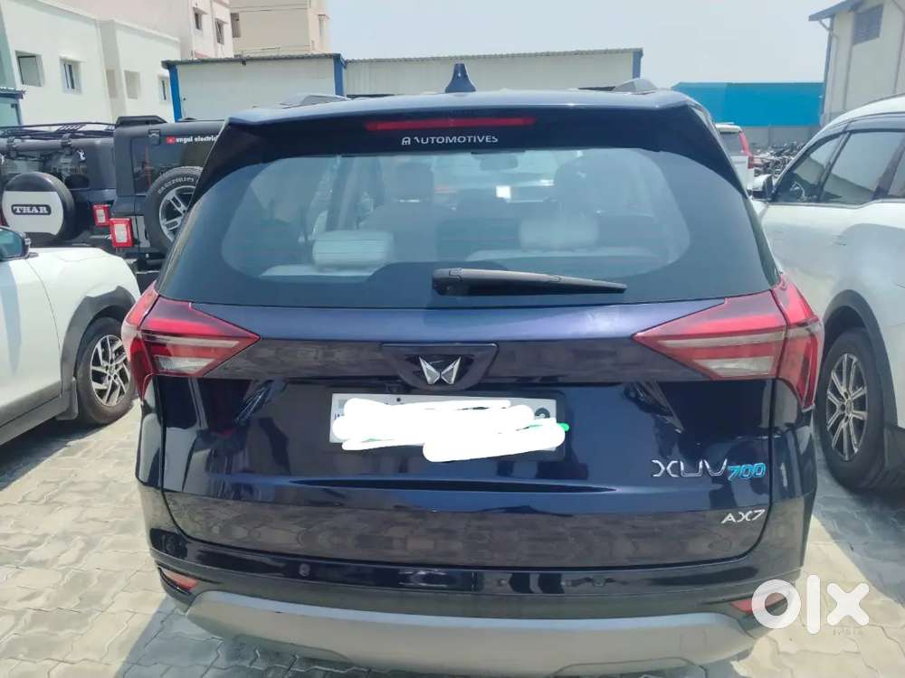 Mahindra Xuv700 2023 Diesel 60500 Km Driven