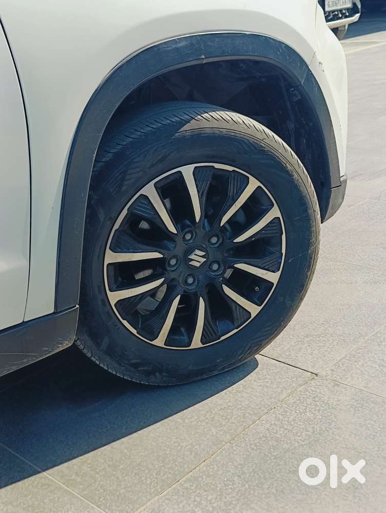 Maruti Suzuki Brezza 1.5 Zxi Plus At Smart Hybrid, 2020, Petrol