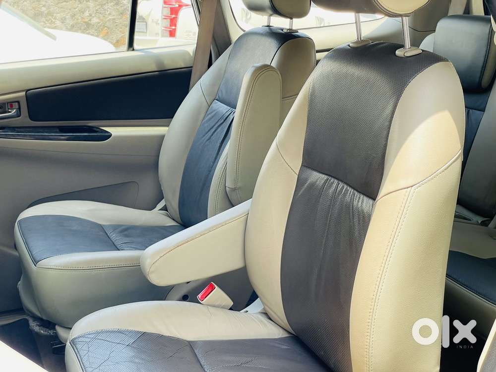 Toyota Innova 2.5 Zx 7 Str Bs-iv, 2014, Diesel