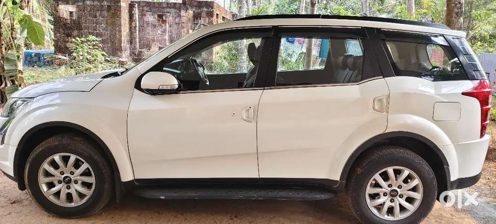 Xuv500w10, Sunroofmodel.two Keys,