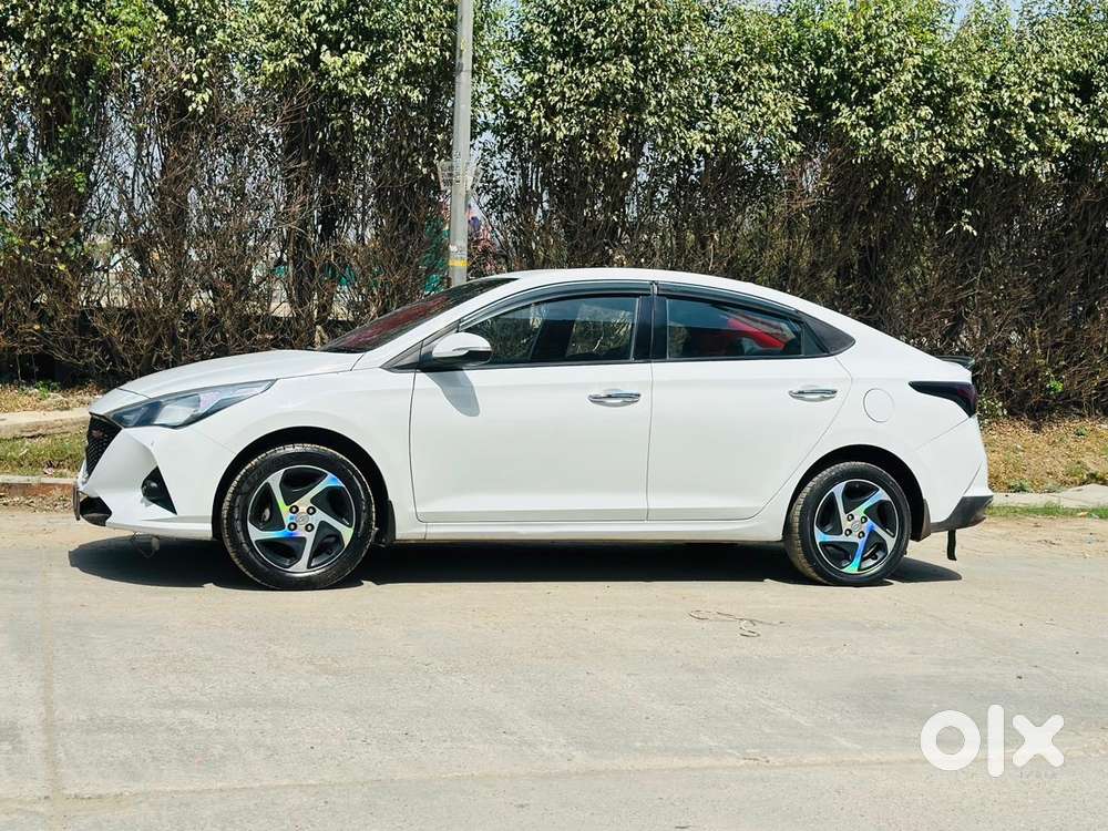 Hyundai Verna 1.5 S Petrol Mt, 2022, Petrol