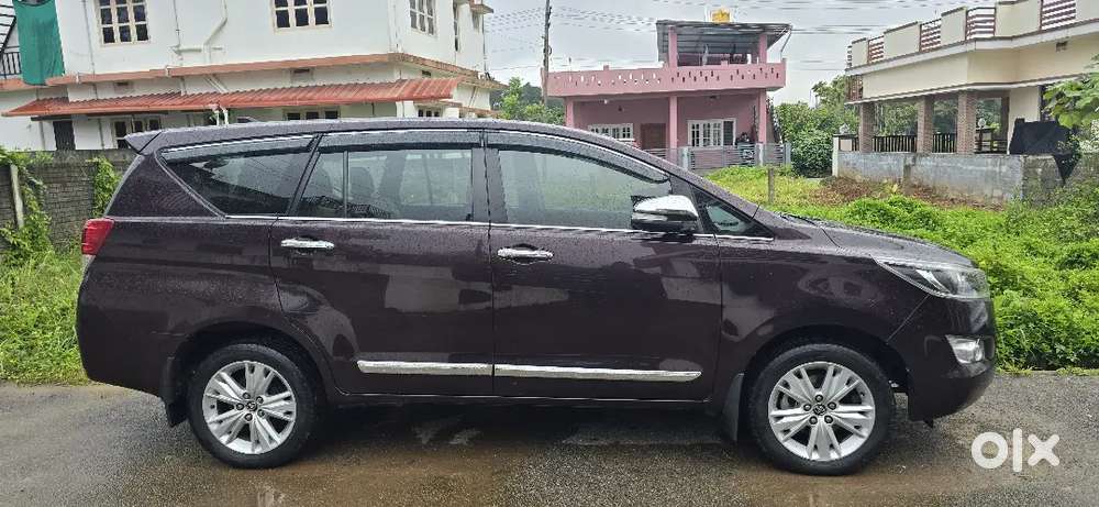 Toyota Innova Crysta 2016 Diesel Manual