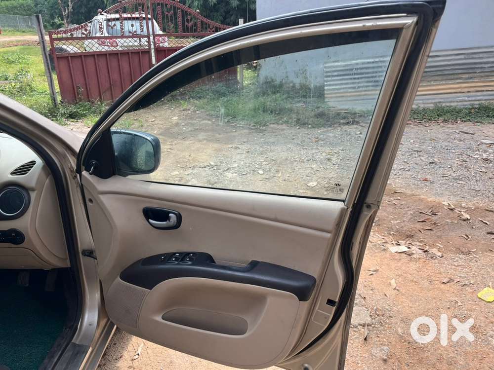 Hyundai I10 Petrol 100000 Km Driven