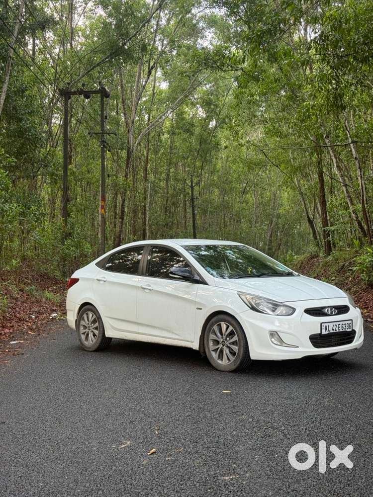 Hyundai Fluidic Verna 2011
