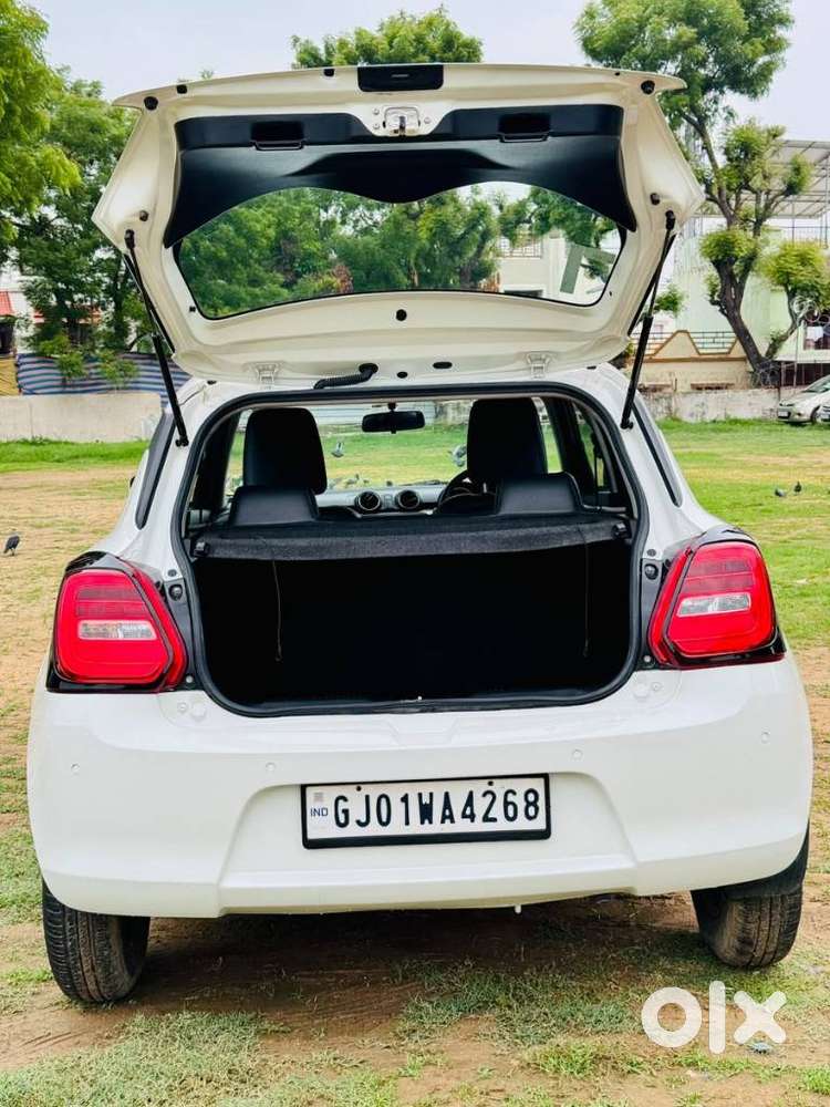 Maruti Suzuki Swift Vxi + Manual, 2021, Petrol