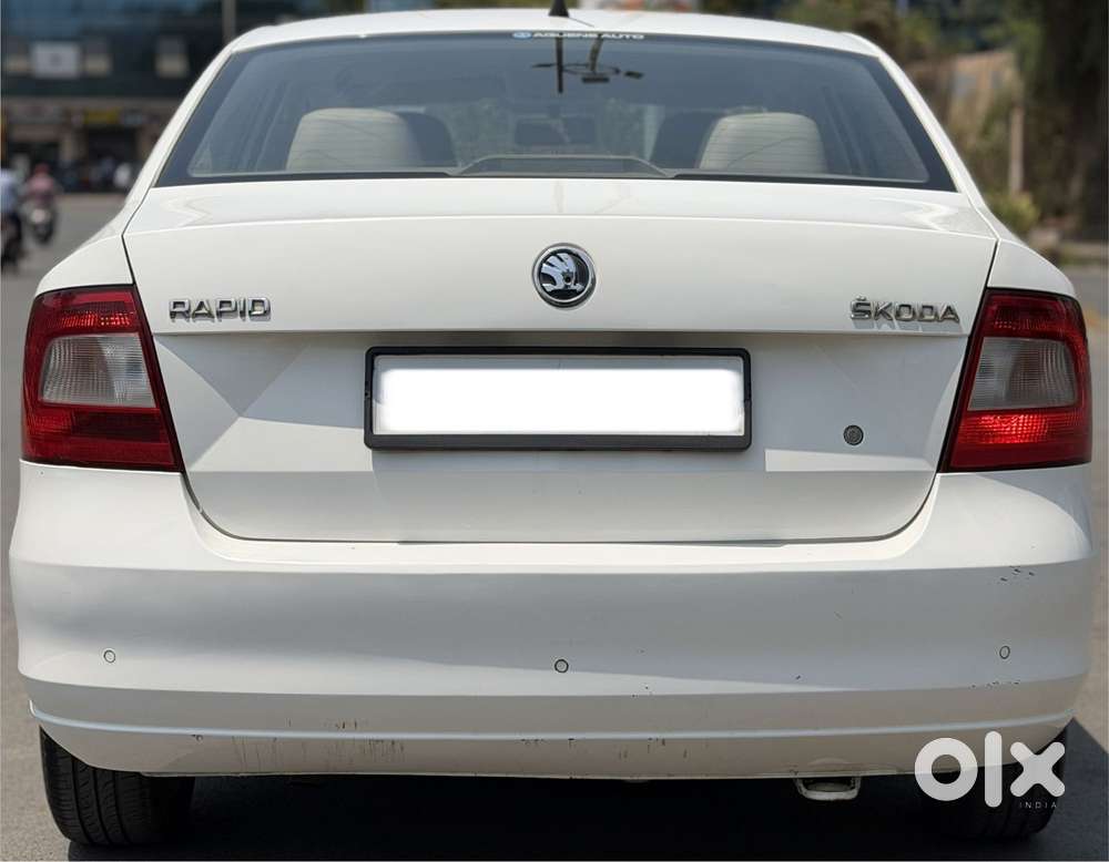 Skoda Rapid 1.5 Tdi Ambition Plus, 2015, Diesel