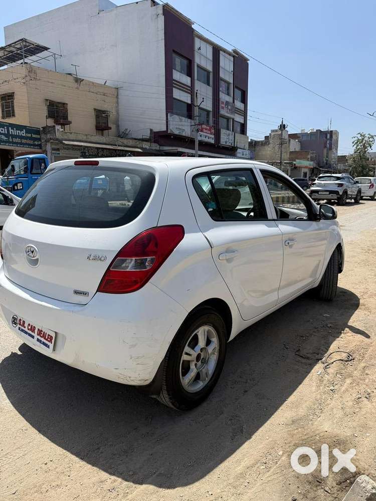 Hyundai I20 2011 Petrol 127000 Km Driven