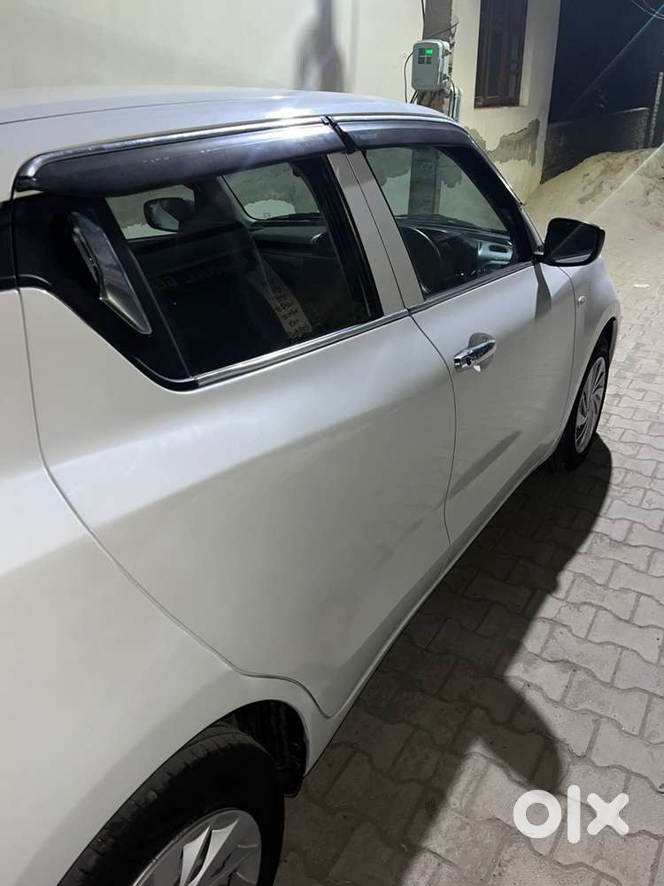 Maruti Suzuki Swift 2021 Petrol 43000 Km Driven