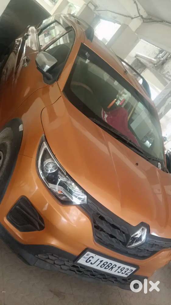 Renault Triber 1.0 Rxl Amt 2022 Model