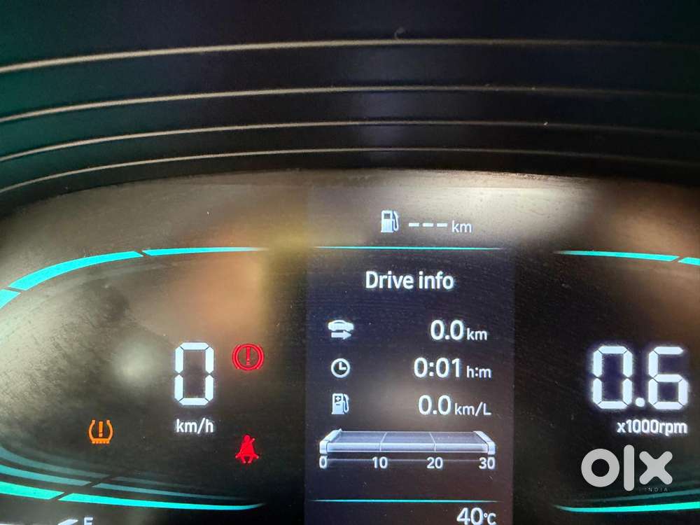 Hyundai Venue E, 2022, Cng & Hybrids