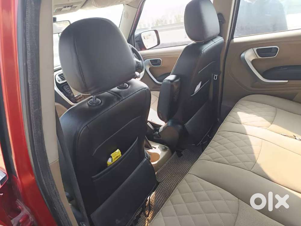 Mahindra Tuv T10 Optional फुल टॉप मॉडल मात्र 68000km चली