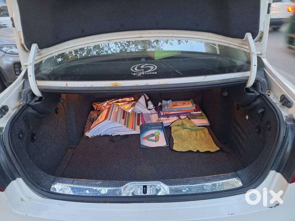 Skoda Superb 2013-2015 Elegance 1.8 Tsi Mt, 2015, Petrol