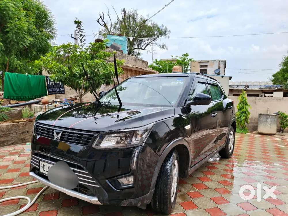 Mahanadra Xuv 300 Sunroof Nice Condition Car Ladi Parsan Use Car