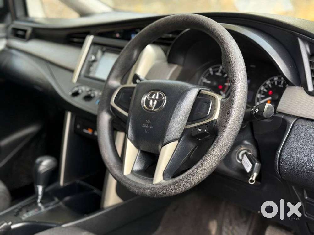 Toyota Innova Crysta 2.8 Gx At, 2017, Diesel