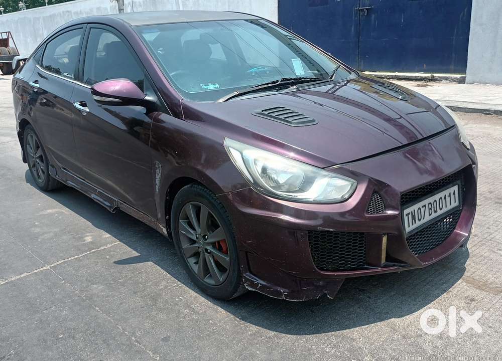 Hyundai Verna Fluidic 1.6 Vtvt Sx Opt, 2011, Petrol