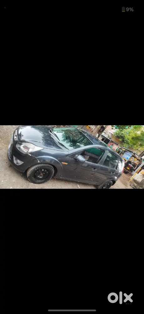 Ford Figo Petrol Zxi 2011