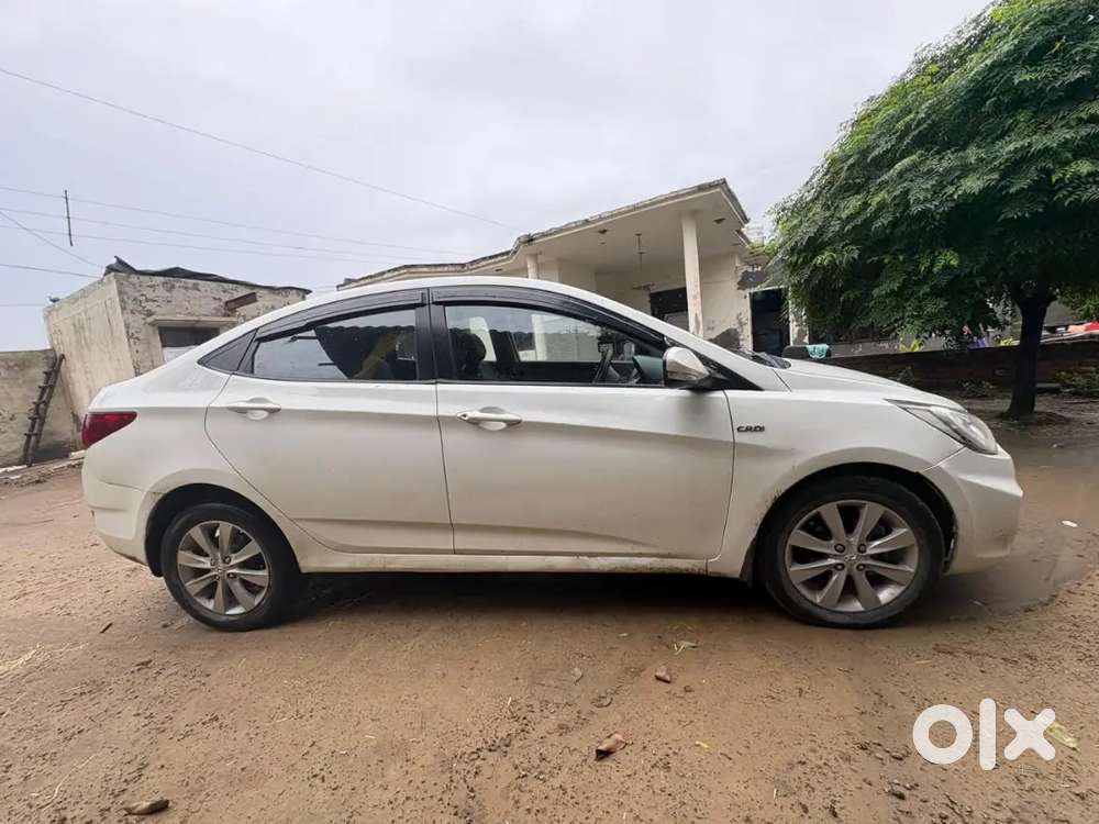 Hyundai Verna 1.6 Crdi 2012
