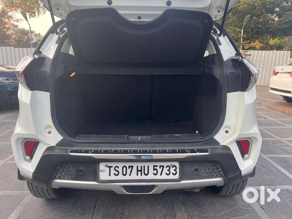Tata Nexon Amt Xza Plus, 2021, Petrol