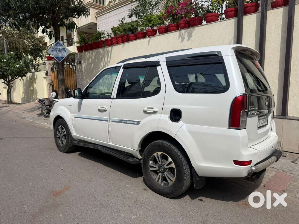 Tata Safari Storme [2015-2019] 2.2 Ex 4x2, 2016, Diesel