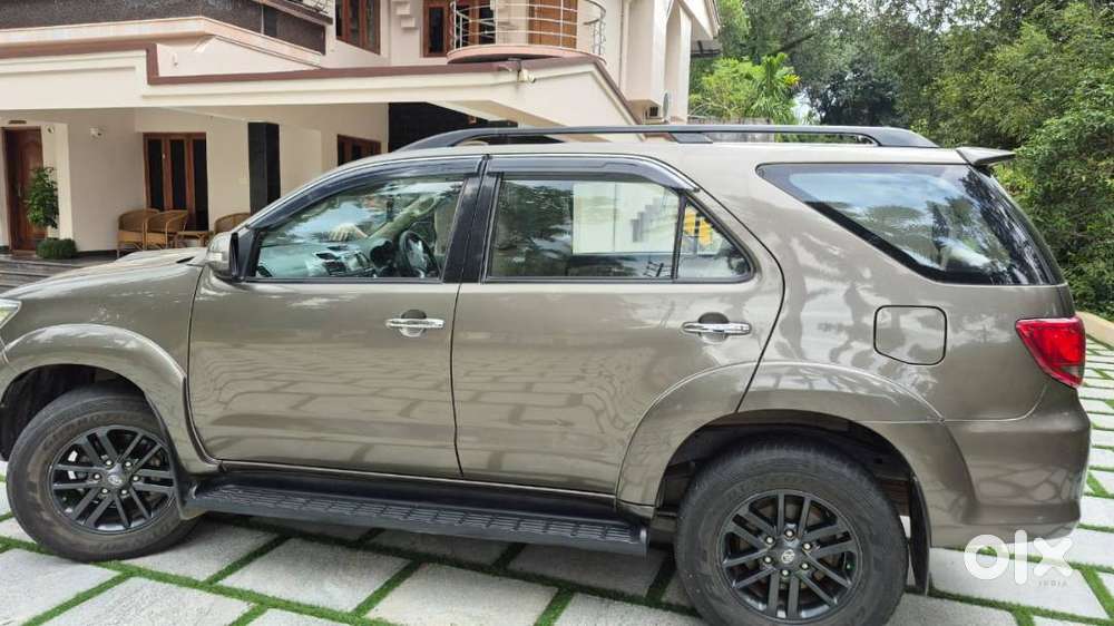 Toyota Fortuner 2015 Diesel 103000 Km Driven